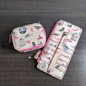 Mundi wallet with matching travel pill case